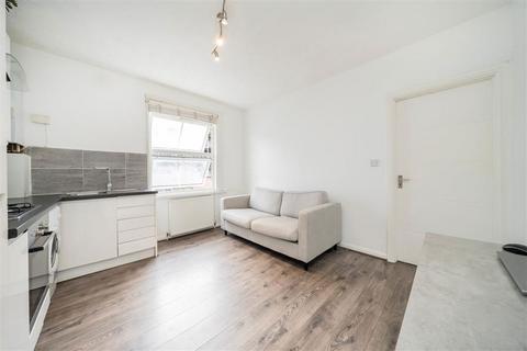 1 bedroom flat to rent, Preston Close, London SE1