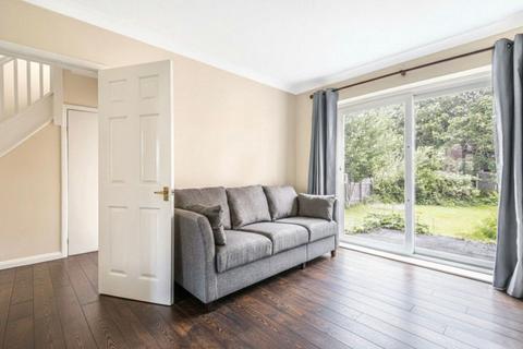 4 bedroom terraced house to rent, Lower Downs Road, Raynes Park, SW20