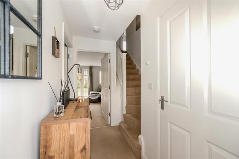 undefined, Appleton Close, Clanfield