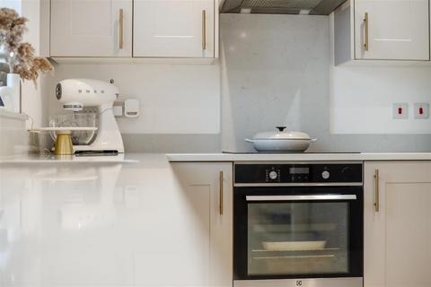 4 bedroom detached house for sale, Kidmere Field, Denmead