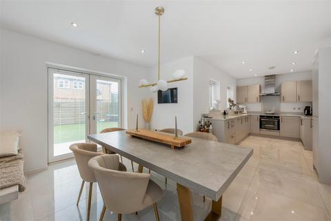 4 bedroom detached house for sale, Kidmere Field, Denmead