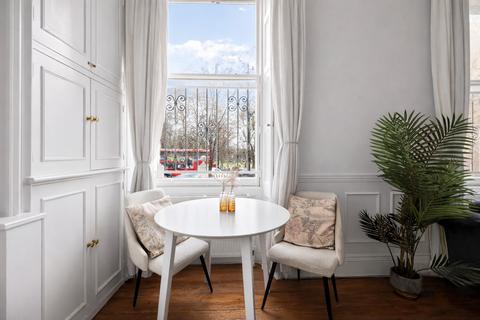 undefined, Crescent Grove, London