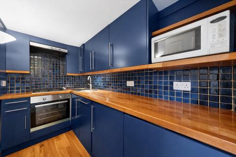 undefined, Crescent Grove, London