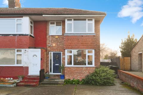 3 bedroom end of terrace house for sale, Queens Drive, Waltham Cross