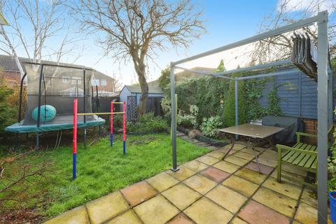 3 bedroom end of terrace house for sale, Queens Drive, Waltham Cross