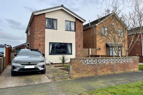 3 bedroom detached house for sale, Standidge Drive, Hull