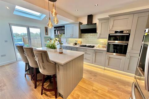 3 bedroom detached house for sale, Standidge Drive, Hull