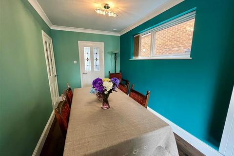 3 bedroom detached house for sale, Standidge Drive, Hull