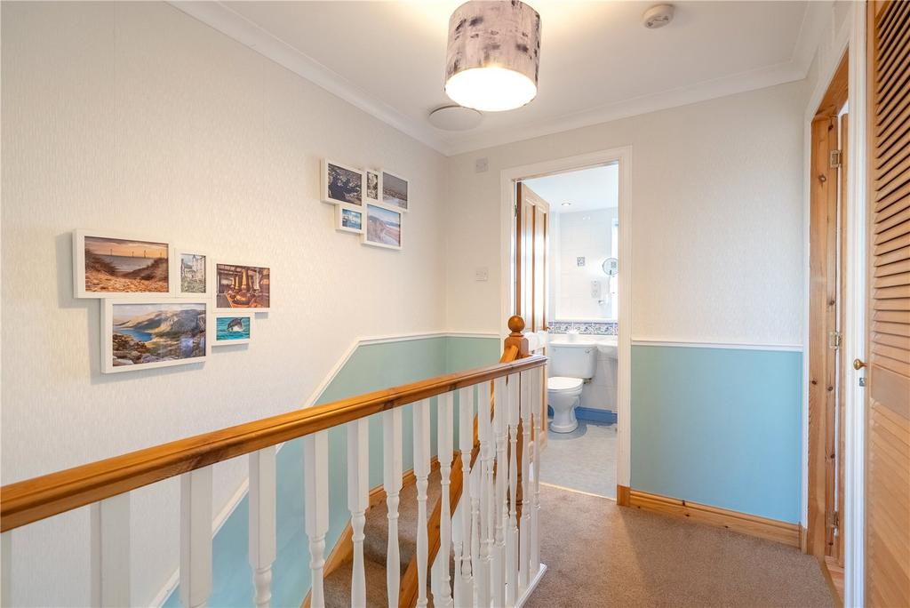 Whitehorse Terrace14