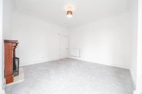 2 bedroom flat to rent, Battlefield Road, Flat 1-2, Mount Florida, Glasgow, G42 9QH