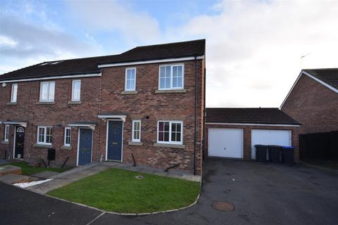 3 bedroom end of terrace house to rent, Brockwell Court, Brandon, Durham