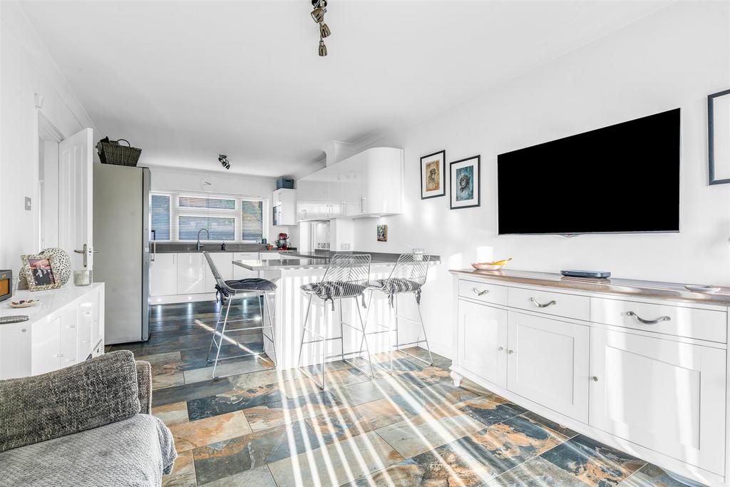 Open Planned Kitchen/Breakfast Room