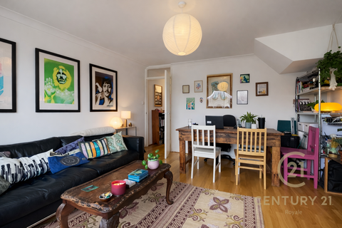 2 bedroom apartment to rent, High Street, KINGSTON UPON THAMES KT1