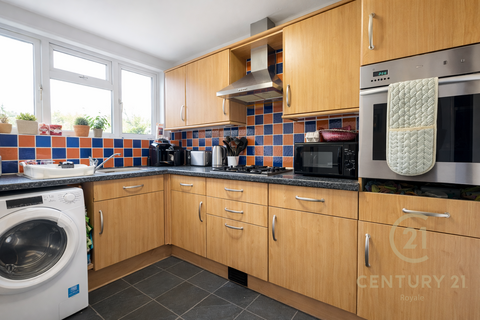 2 bedroom apartment to rent, High Street, KINGSTON UPON THAMES KT1