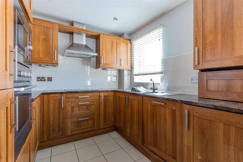 undefined, Heathwood Road, Cardiff CF14