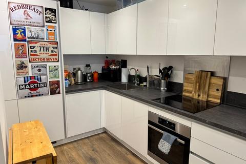 1 bedroom apartment for sale, Ascot House, 30 Mill Mead, Staines, TW18