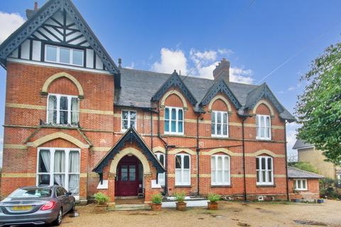 2 bedroom flat for sale, 34 Broadwater Down, Tunbridge Wells, TN2