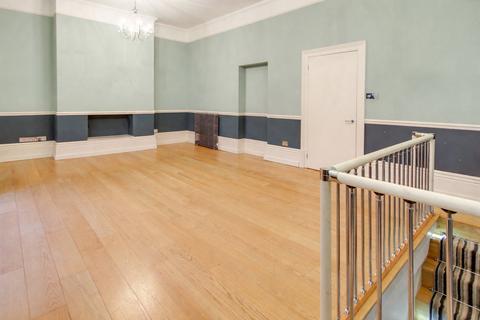 2 bedroom flat for sale, 34 Broadwater Down, Tunbridge Wells, TN2