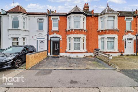 3 bedroom terraced house for sale, Betchworth Road, Ilford