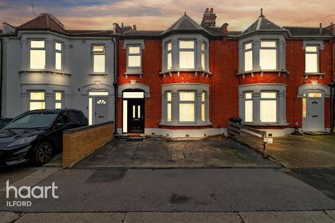 3 bedroom terraced house for sale, Betchworth Road, Ilford