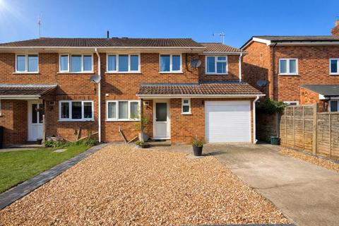 4 bedroom semi-detached house for sale, Orchard Avenue, Sonning Common Reading RG4