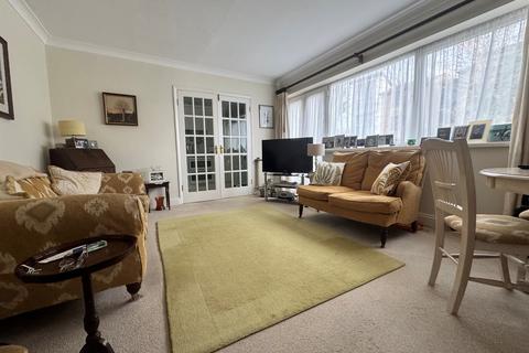 2 bedroom apartment for sale, London Road, Brentwood