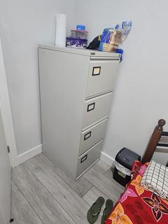 1 bedroom in a house share to rent, Lichfield Road, London E6