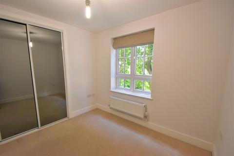 2 bedroom flat for sale, Rectory Avenue, High Wycombe HP13