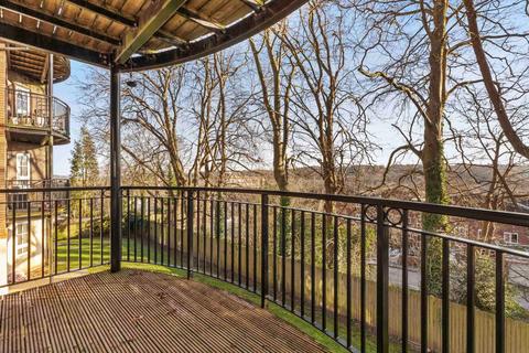 2 bedroom flat for sale, Rectory Avenue, High Wycombe HP13