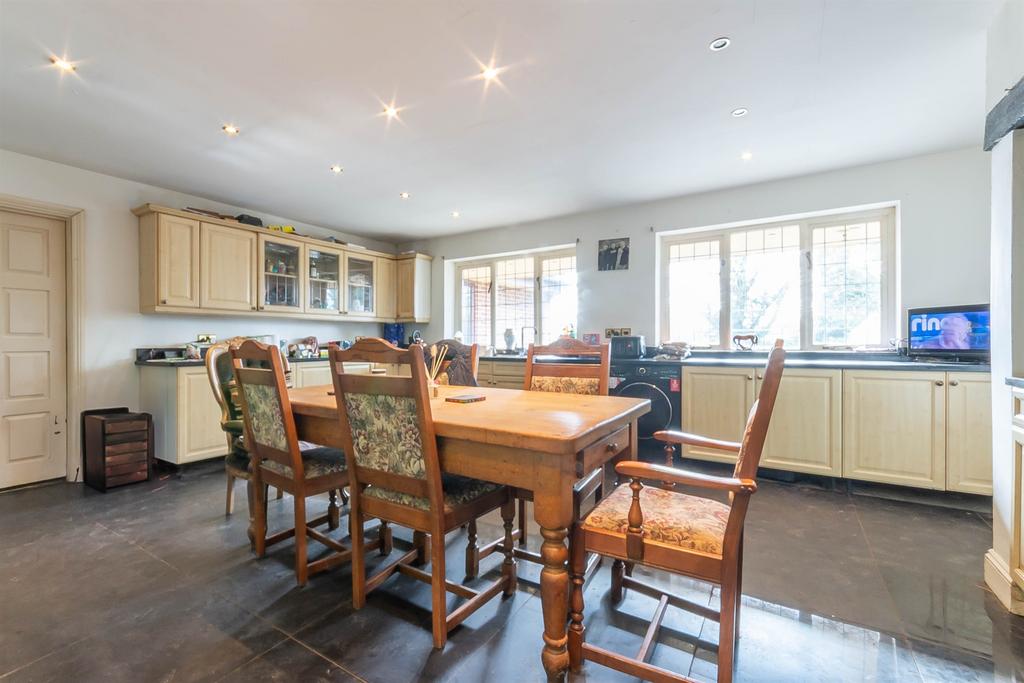 Kitchen Breakfast Room
