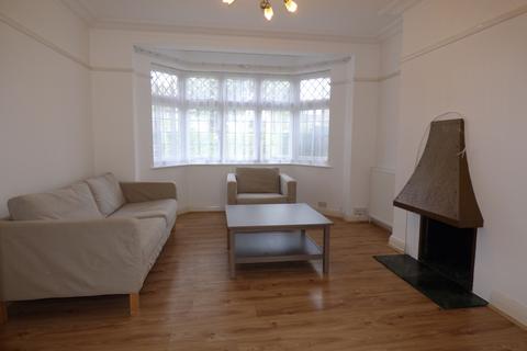 4 bedroom terraced house to rent, Queens Drive, West Acton, London