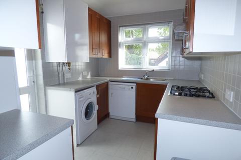 4 bedroom terraced house to rent, Queens Drive, West Acton, London