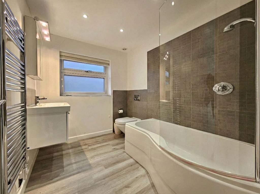 Ground Floor Bathroom