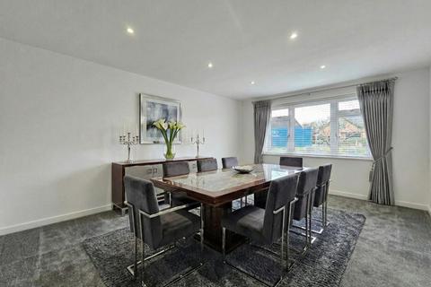 4 bedroom detached house to rent, Rushey Close, Altrincham