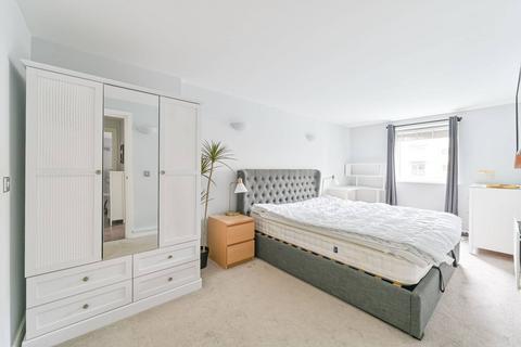 2 bedroom flat to rent, Argyll Road, Woolwich, London, SE18