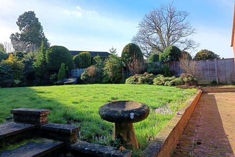 3 bedroom detached bungalow for sale, Bennett Drive, Warwick