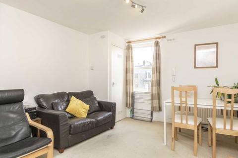 2 bedroom flat to rent, Tollington Park, London N4