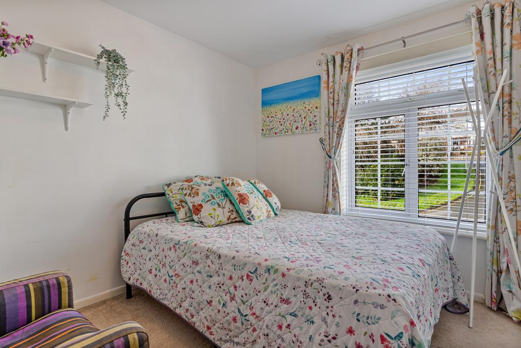 A24 - 25 Knowle House Close Kingsbridge - 260213