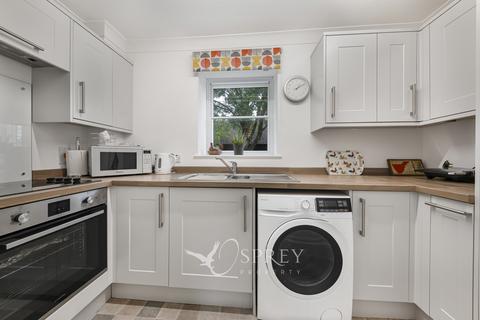 2 bedroom apartment for sale, Trent House, Oundle, Northamptonshire, PE8 PE8