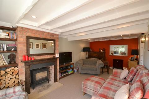 4 bedroom semi-detached house to rent, 242 West Malvern Road, Malvern