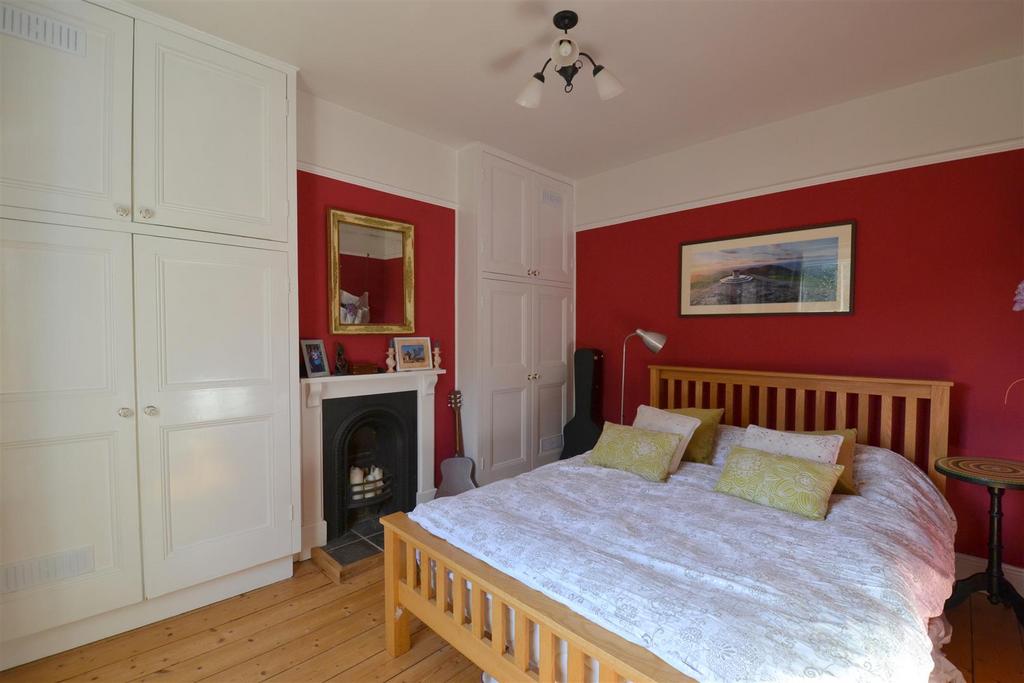 Bedroom one.jpg