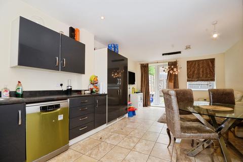 3 bedroom townhouse for sale, Artisan Place, Harrow