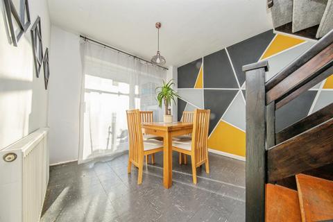 3 bedroom terraced house for sale, Fountains Road, Ipswich
