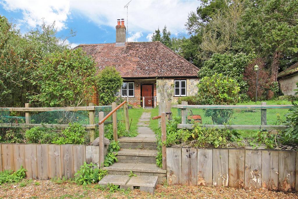 1 threeways cottage ph3.JPG