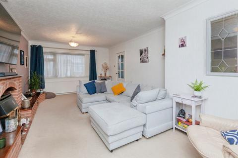 4 bedroom detached house for sale, Pells Close, Fleckney, Leicester