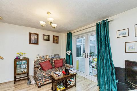 1 bedroom end of terrace house for sale, Wordsworth Place, Horsham