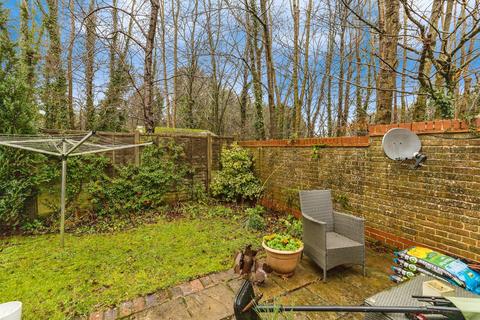 1 bedroom end of terrace house for sale, Wordsworth Place, Horsham