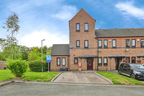3 bedroom terraced house for sale, Etruria Gardens, Derby