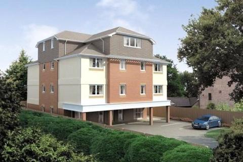 2 bedroom flat to rent, Ashley Road, New Milton, BH25