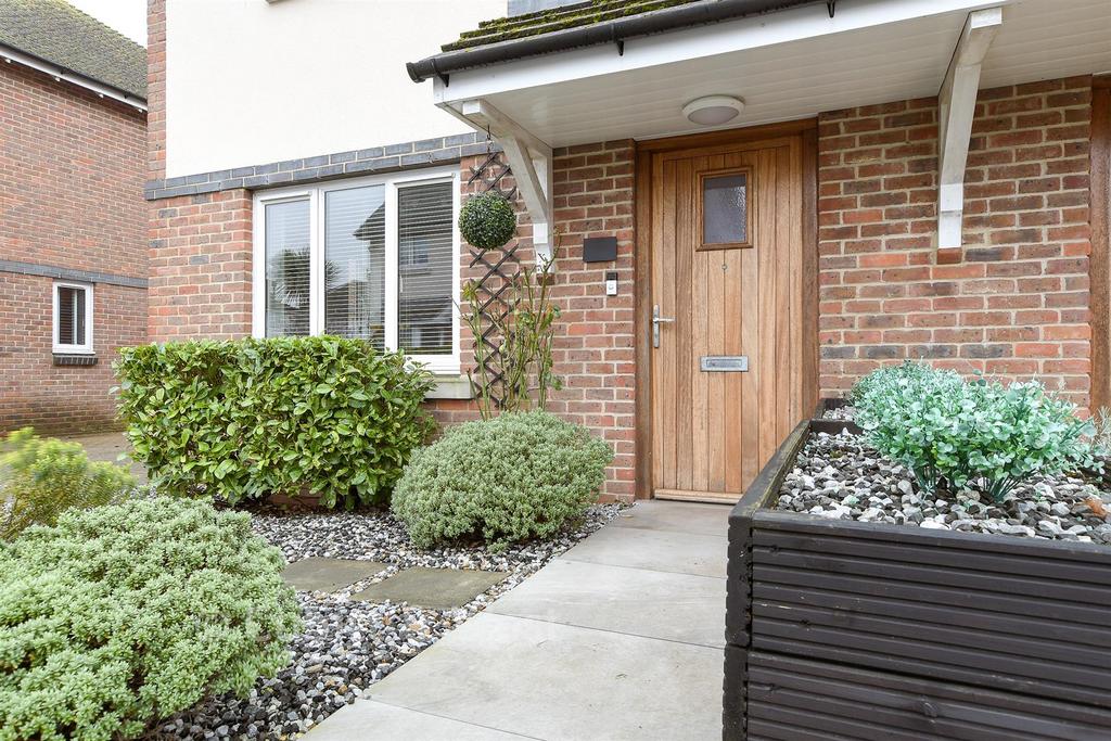 External Lifestyle Photograph